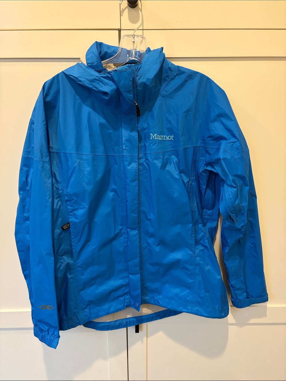W’s Marmot Bright Blue Hooded Rain Jacket